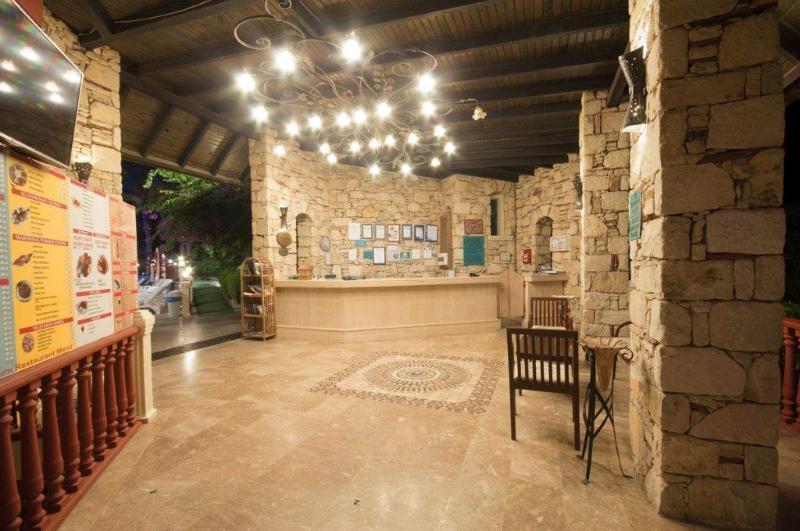 Grand Aquarium Apart İçmeler Dış mekan fotoğraf