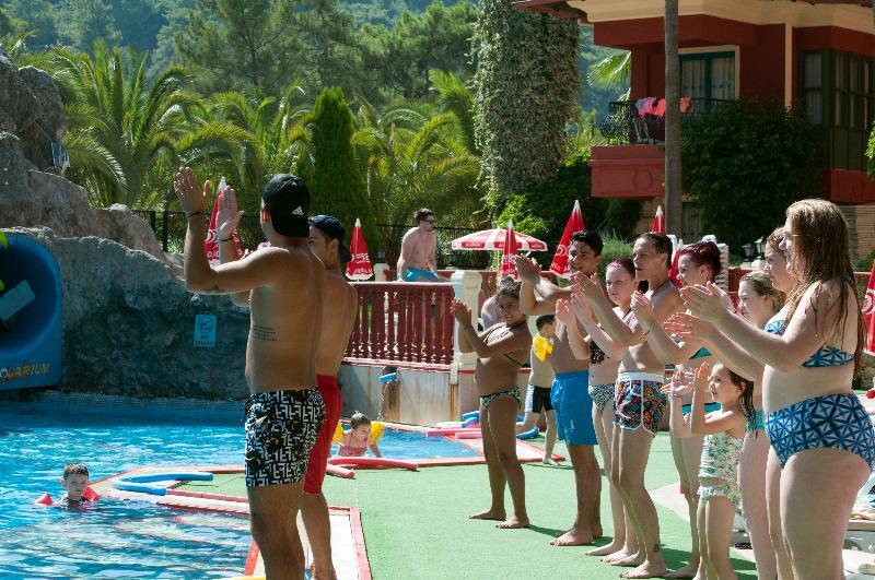 Grand Aquarium Apart İçmeler Dış mekan fotoğraf