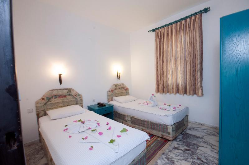 Grand Aquarium Apart İçmeler Dış mekan fotoğraf